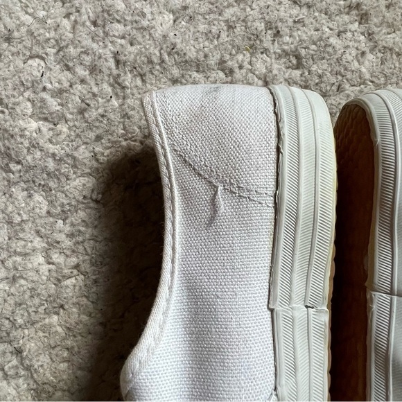 Mickey Unlimited:Deadstock White Canvas Mickey Embroidered Lace Up Sneakers SZ 5 - Picture 8 of 14